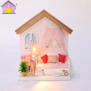 Miniature de maison de poupée artisanale bricolage